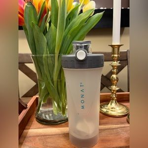 🌟New- Monat Wellness Shaker Bottle